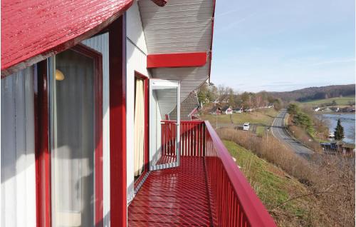 Three-Bedroom Holiday home with Lake View in Kirchheim/Hessen - image 3