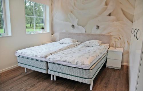 2 Bedroom Lovely Apartment In Habo in Mullsjo