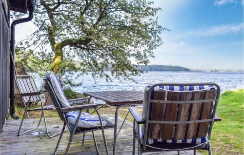 Вид, Awesome Apartment In Vetlanda With Sauna in Ветланда