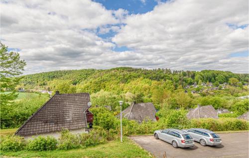 Awesome home in Kirchheim with 3 Bedrooms - image 2