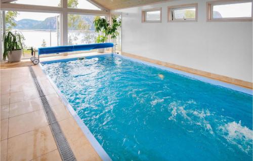 Piscina, Stunning Home In Farsund With 4 Bedrooms, Private Swimming Pool And Indoor Swimming Pool in Farsund