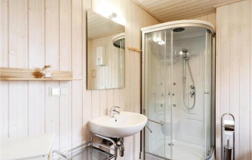 Beach Front Home In Zerpenschleuse Beach Front Home In Zerpenschleuse