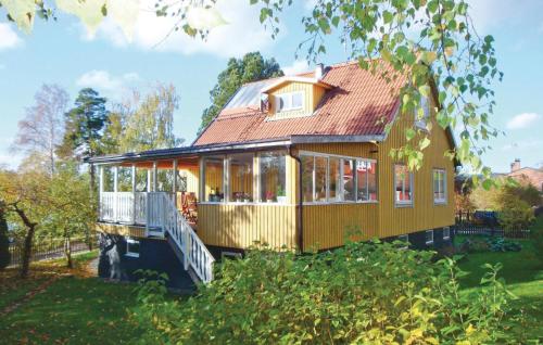 Amazing home in Spnga with 3 Bedrooms and WiFi - Stockholm