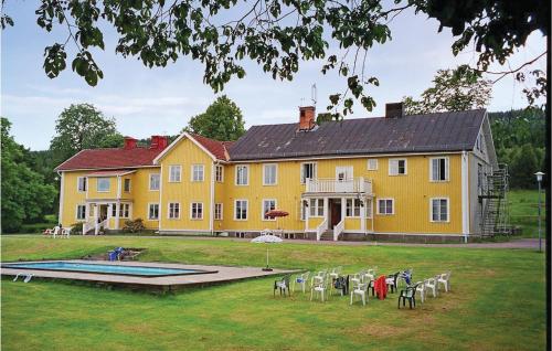 Amazing Home In Grsmark With 18 Bedrooms, Sauna And Outdoor Swimming Pool - Gräsmark