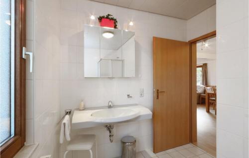 Five-Bedroom Holiday Home in Kirchheim - image 4