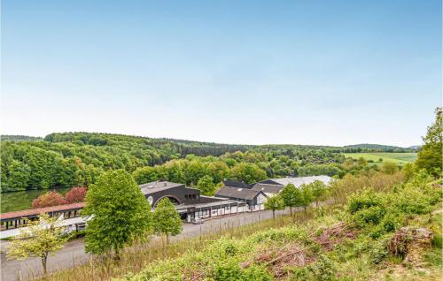 Three-Bedroom Holiday home with Lake View in Kirchheim/Hessen - image 5