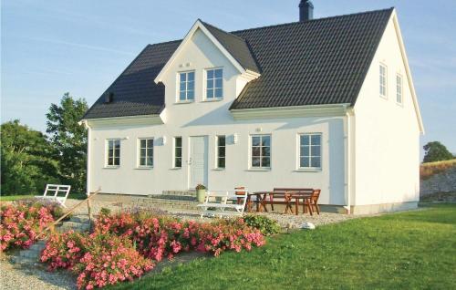 Beautiful Home In Ystad With 3 Bedrooms - Ystad