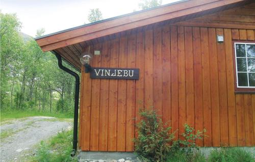 Vinjebu - Tap to explore photos