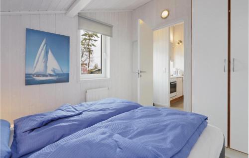 Three-Bedroom Holiday Home  image 9
