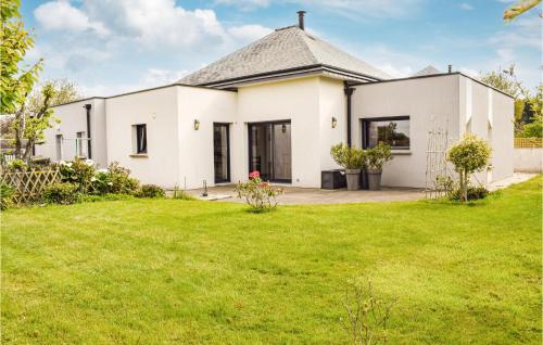 Awesome home in Pommeret with WiFi and 3 Bedrooms gîte à louer Bréhand