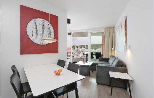 Priwallpromenade 23 Apartment 8 - image 3