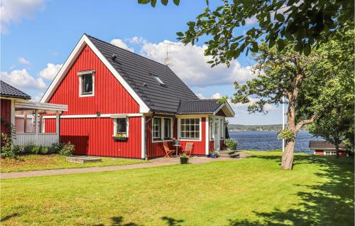 Nice home in Trans with 3 Bedrooms, Sauna and WiFi - Tranås