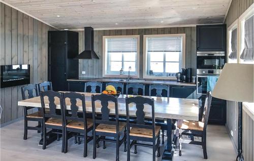 Κουζίνα, Amazing Home In Treungen With 5 Bedrooms And Sauna in Τρέουνγκεν