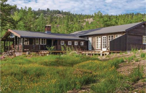 Five-Bedroom Holiday Home