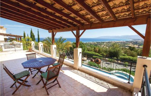 Gorgeous Home In Neo Chorio With Wifi