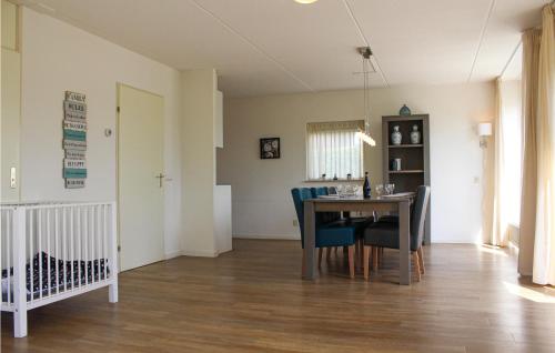 Nice home in Vlagtwedde with 3 Bedrooms, WiFi and Indoor swimming pool