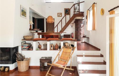 Stunning home in Urzal- Carvoeira with 2 Bedrooms and WiFi in เอริเซรา ซิตี้ เซ็นเตอร์