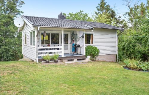 Awesome Home In Oskarshamn With 1 Bedrooms And Wifi