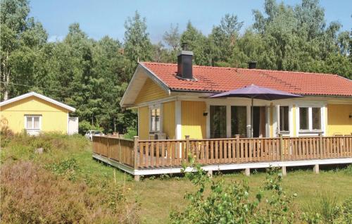 Amazing home in Ljuster with 3 Bedrooms, Sauna and WiFi - Laggarsvik