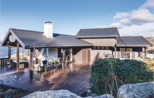 . Awesome Home In Skjold With House Sea View
