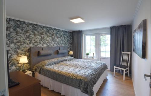 Nice Home In Sjötorp With Kitchen (Nice Home In Sjotorp With Kitchen) in Sjötorp