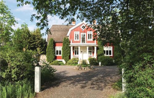 Stunning Home In Svsj With Kitchen - Bjärkaryd