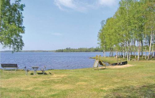 Viesnīcas āriene, Lovely Home In Ljungby With Kitchen in Holminge