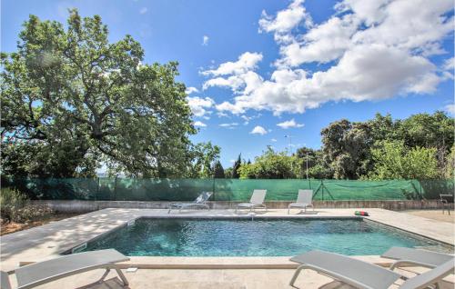 Beautiful Home In Rochefort Du Gard With Kitchen