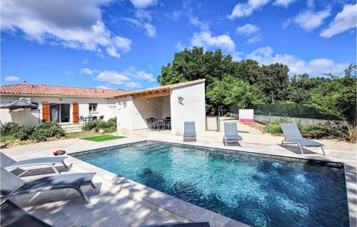 Beautiful Home In Rochefort Du Gard With Kitchen