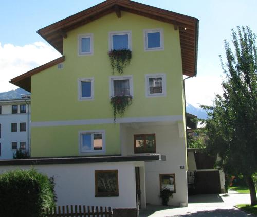  Haus Schmidl, Pension in Zell am See