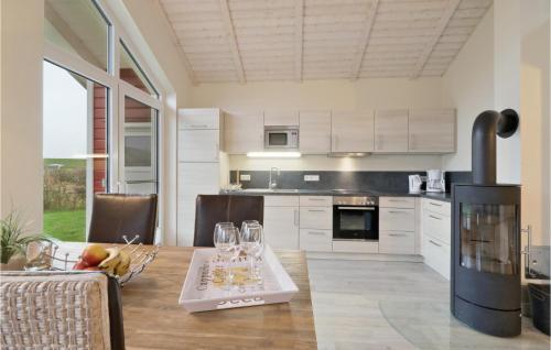 Awesome Home In Dagebll With Kitchen