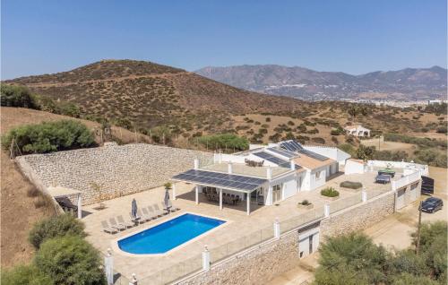 Nice home in Las Lagunas de Mijas with Outdoor swimming pool WiFi and 7 Bedrooms 