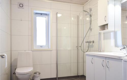 Baño, Gorgeous Home In Sjusjøen With Wifi in Sjusjoen