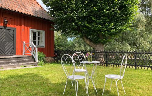 Viesnīcas āriene, 2 Bedroom Beautiful Home In Mantorp in Mantorp