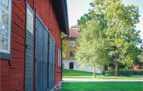 Viesnīcas āriene, 2 Bedroom Beautiful Home In Mantorp in Mantorp