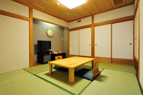 Japanese-Style Room