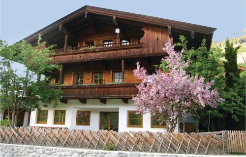 Three-Bedroom Apartment in Alpbach