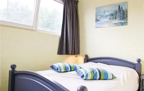 Two-Bedroom Holiday Home in Bruinisse - image 12