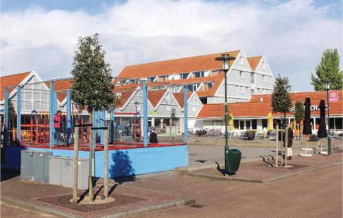 ทัศนียภาพภายนอกโรงแรม, 3 Bedroom Beautiful Home In Bruinisse in รีครีเอทีเคอบิด