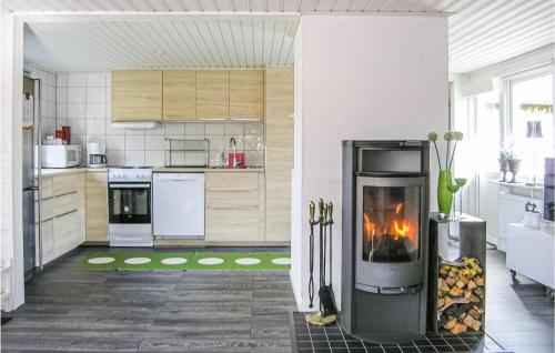 Viesnīcas āriene, Nice Home In Ljungby With Wifi in Holminge