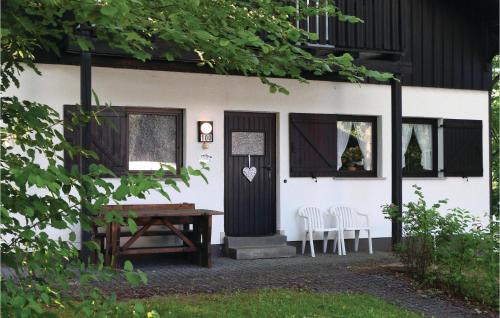 Awesome apartment in Thalfang with 2 Bedrooms and WiFi