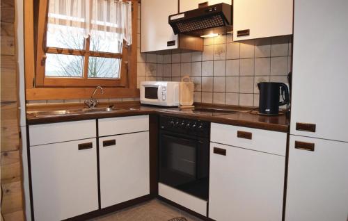 Lovely Home In Bodenfelde With Kitchen