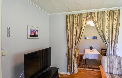 3 Bedroom Amazing Home In Vänersborg (3 Bedroom Amazing Home In Vanersborg) in Vanersborg