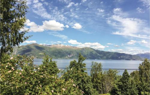 Vistas, Stunning Home In Balestrand With 2 Bedrooms in Balestrand