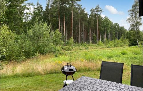 Exterior view, Cozy Home In Hagby With Kitchen in Kalmar City Center
