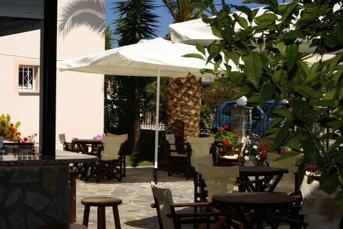 Bar/lounge, Andrianna Apartments in Ammoudia