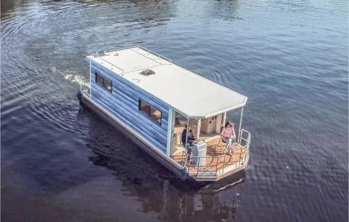 Gemütliches Hausboot In Hennigsdorf Mit Meerblick in Hennigsdorf, Deutschland