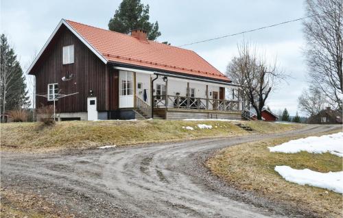 2 Bedroom Beautiful Home In Gunnarskog