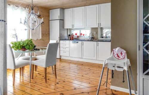 Κουζίνα, Beautiful Home In Egersund With 4 Bedrooms And Wifi in Εγκερσουντ