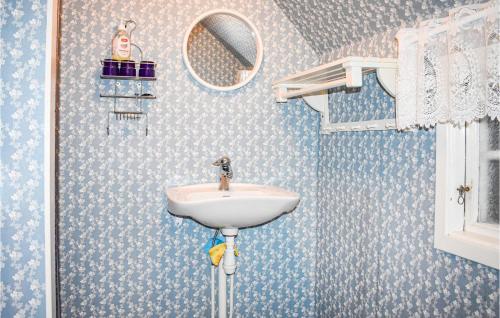 Fürdőszoba, Beautiful Home In Asarum in Asarum